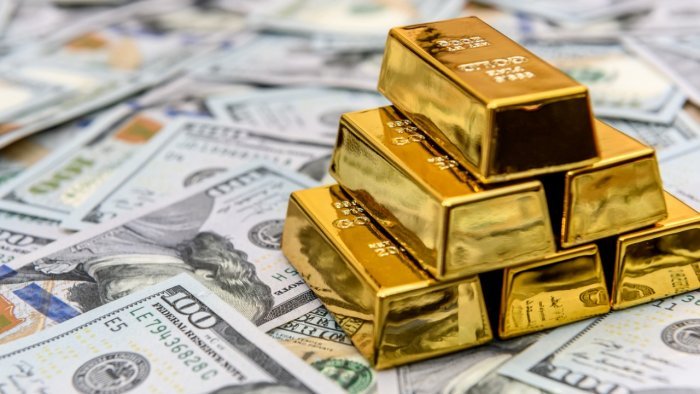 Có nên đầu tư vào vàng hay USD tại thời điểm này?